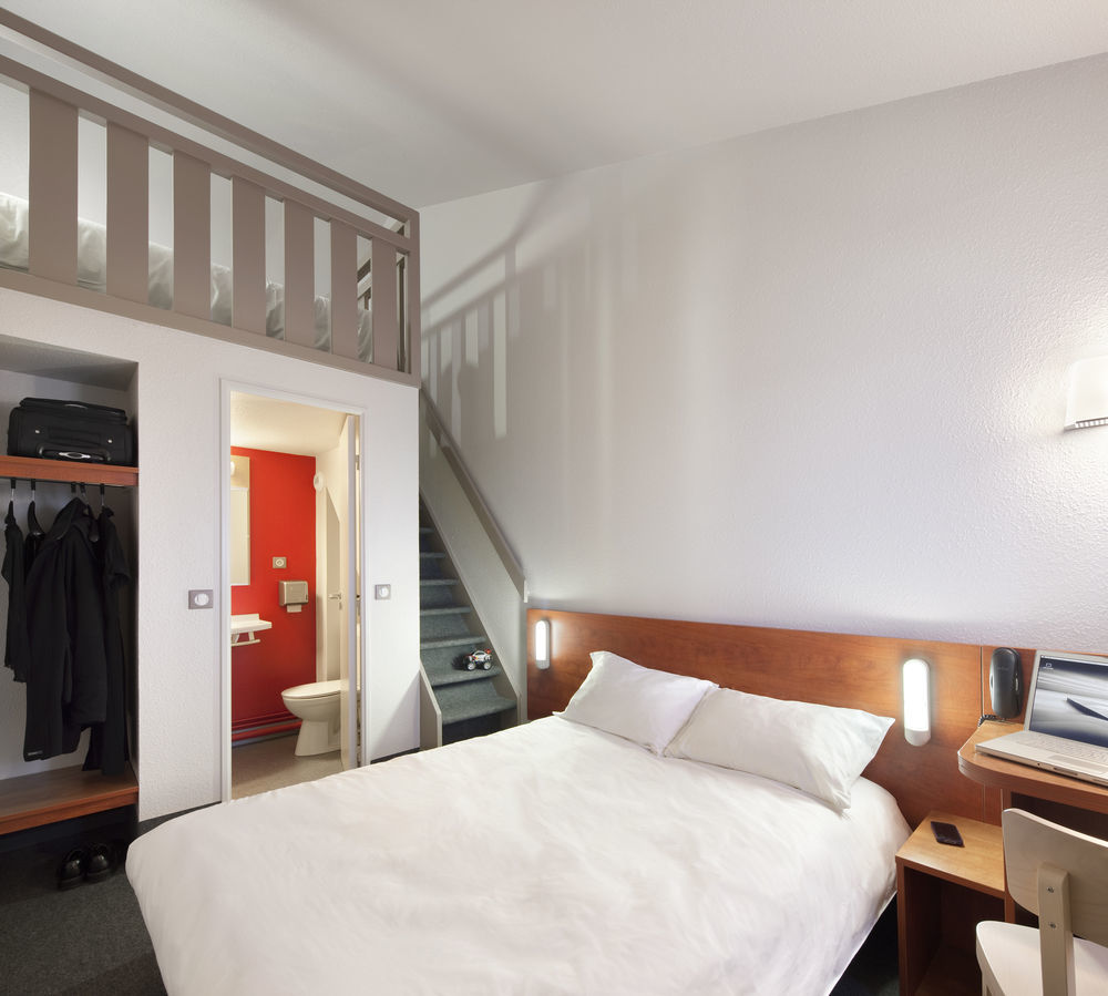B&B Hotel Avignon 1 2*