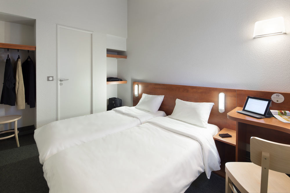 B&B Hotel Avignon 1 2*